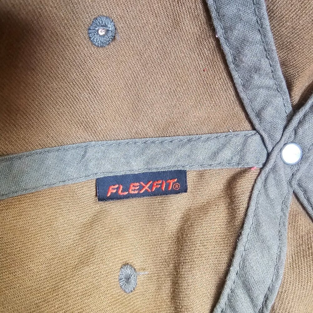 READ Columbia Sportswear Leather Patch Flexfit hat Tan Outdoor Cap - Picture 6 of 8